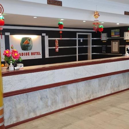 Paradise Hotel 탄중 피낭 외부 사진