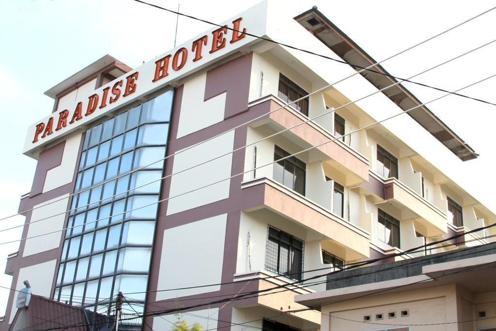 Paradise Hotel 탄중 피낭 외부 사진