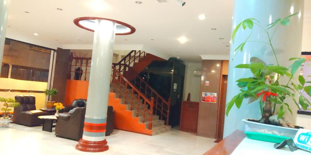 Paradise Hotel 탄중 피낭 외부 사진