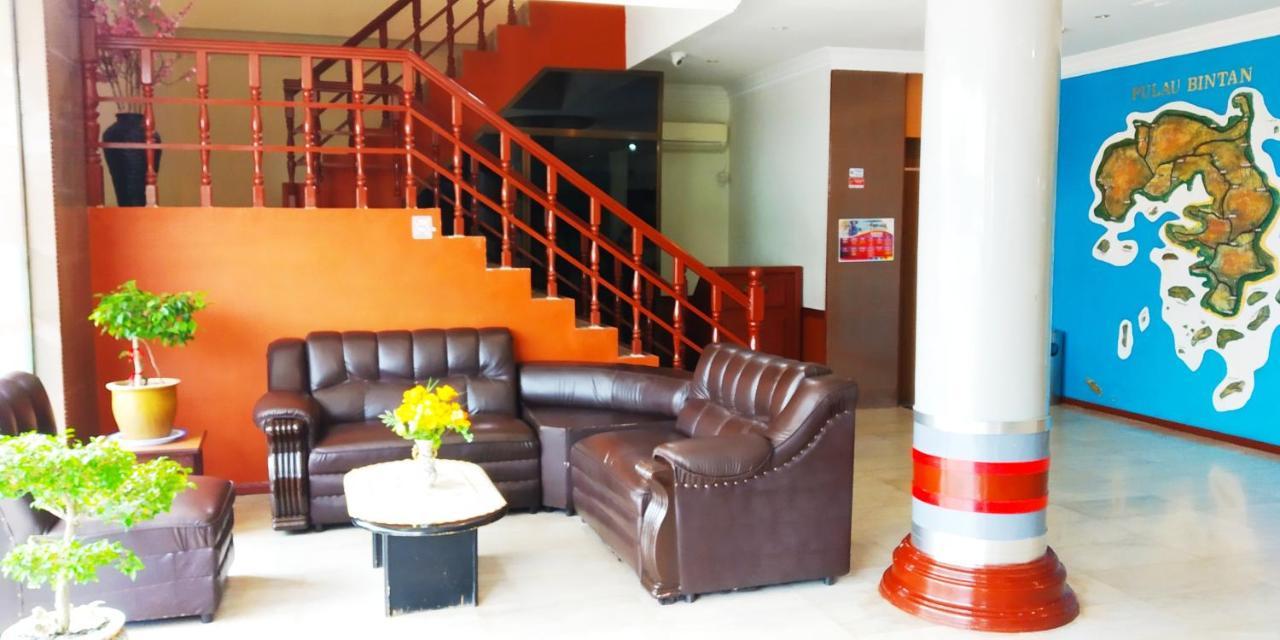 Paradise Hotel 탄중 피낭 외부 사진